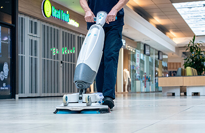 Shopping center cleaning